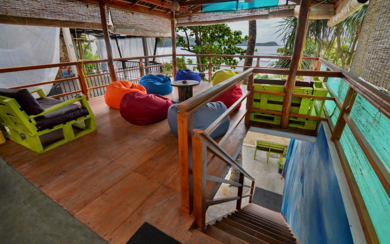Palm Leaf Surf Cafe Galle Exterior photo